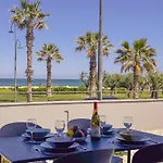 Apartmán Beachfront, Stunning View And Parking *