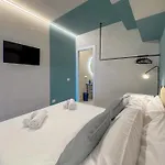 Beachfront, Stunning View And Parking * 포르토 산텔피디오