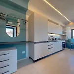 Beachfront, Stunning View And Parking