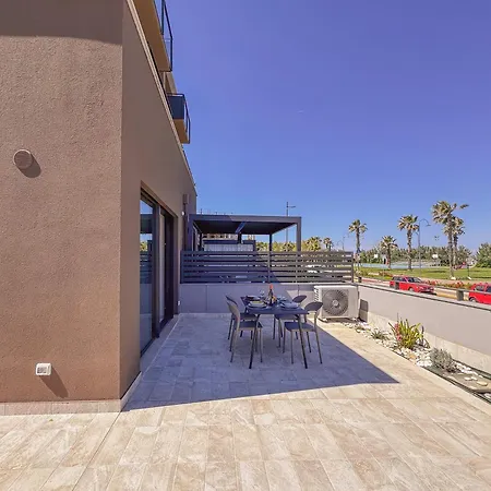 Apartment A Due Passi Dal Mare: Comfort & Relax In Terrazza