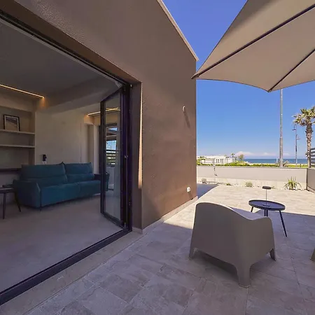 Apartment A Due Passi Dal Mare: Comfort & Relax In Terrazza