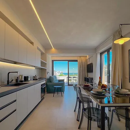 Apartment A Due Passi Dal Mare: Comfort & Relax In Terrazza *