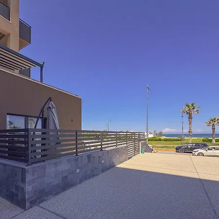 Beachfront, Stunning View And Parking Apartamento *