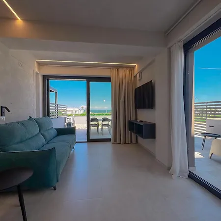 Beachfront, Stunning View And Parking Lägenhet Porto SantʼElpidio