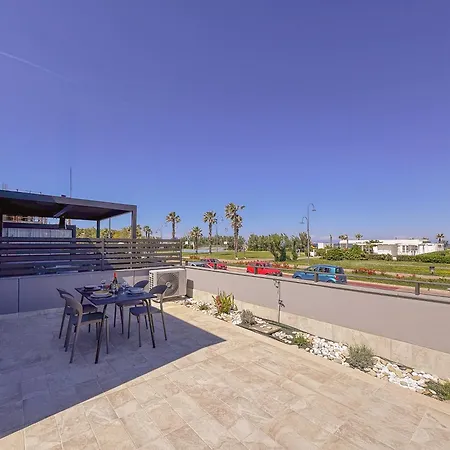 Apartment A Due Passi Dal Mare: Comfort & Relax In Terrazza *