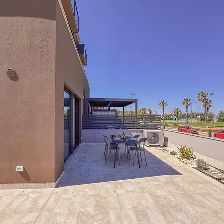 A Due Passi Dal Mare: Comfort & Relax In Terrazza Apartment Porto Sant'Elpidio
