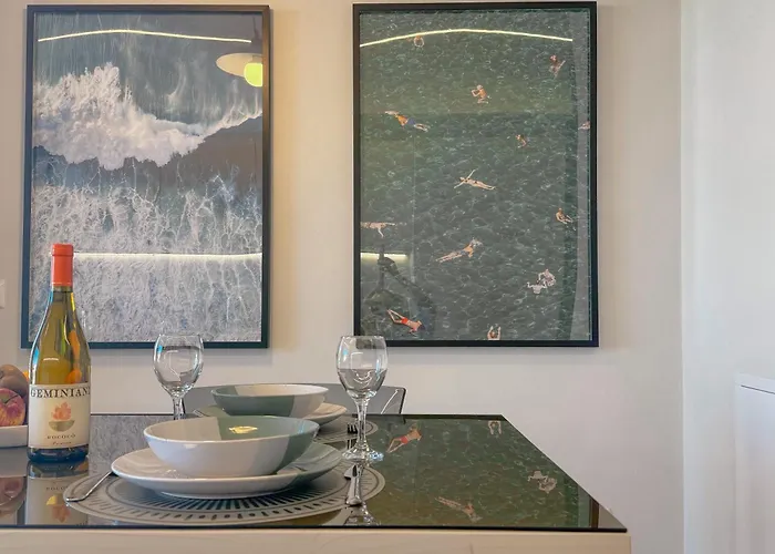 Apartment Beachfront, Stunning View&parking *