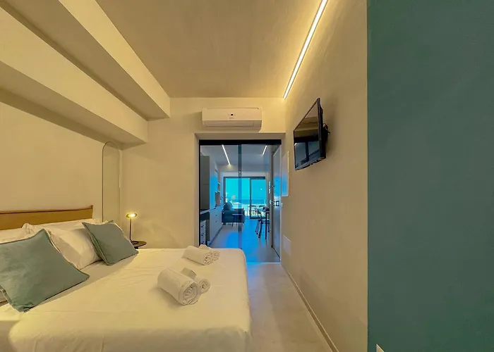 Beachfront, Stunning View&parking Apartment Porto SantʼElpidio