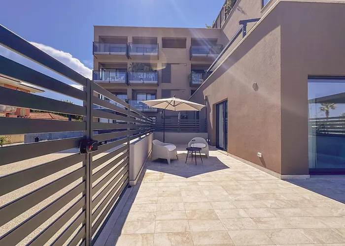 Beachfront, Stunning View&parking *