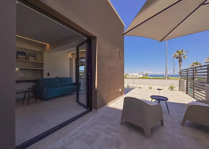 Apartment Beachfront, Stunning View&parking