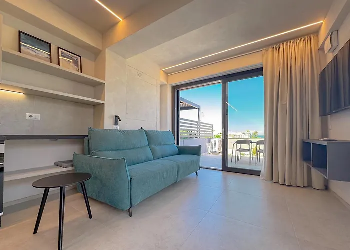 Apartment Beachfront, Stunning View&parking Porto SantʼElpidio
