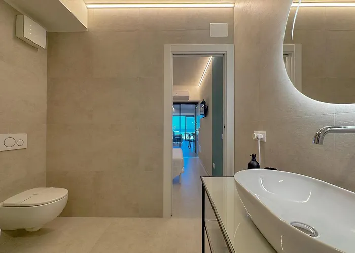 Beachfront, Stunning View&parking * Porto SantʼElpidio