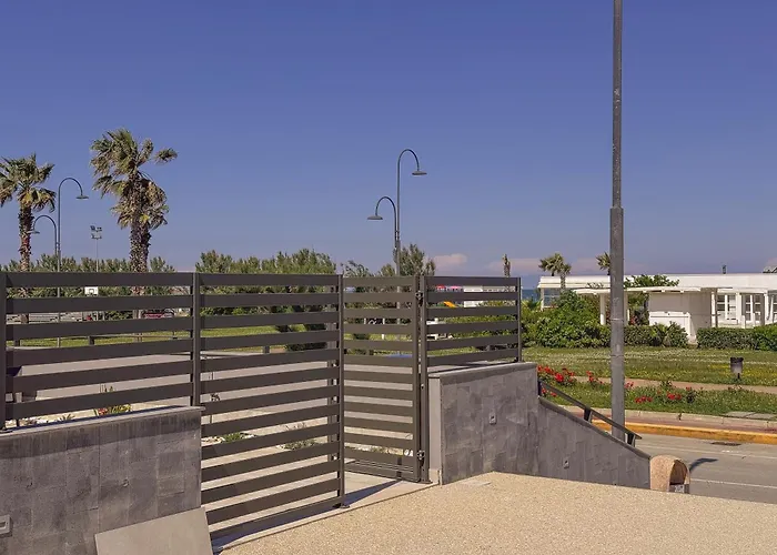 Beachfront, Stunning View&parking Apartment Porto SantʼElpidio