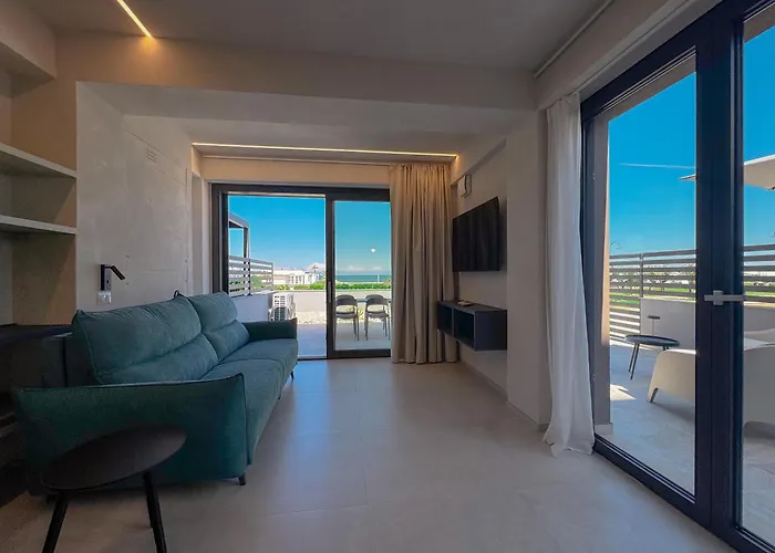 Beachfront, Stunning View&parking Apartment Porto SantʼElpidio
