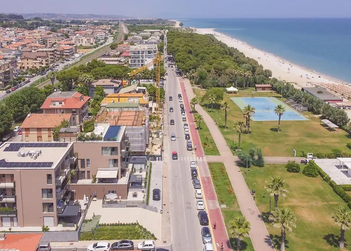 Apartment Beachfront, Stunning View&parking Porto SantʼElpidio